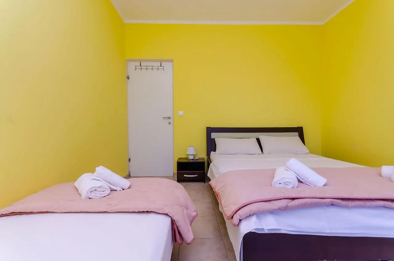 Apartmani Lorena Okrug Gornji Croatia