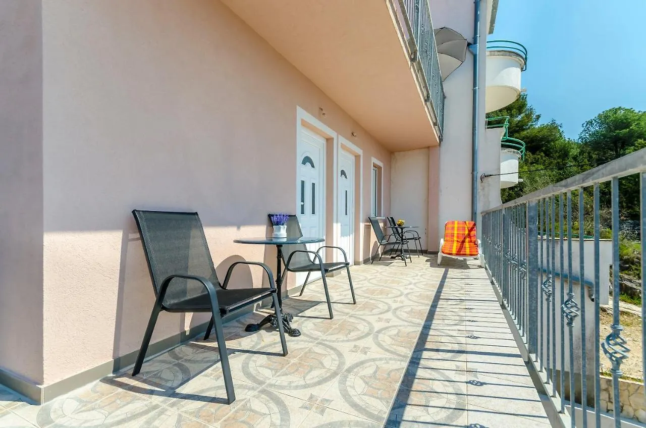 Apartmani Lorena Okrug Gornji