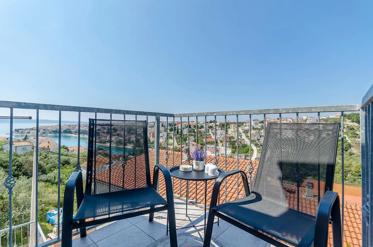 Apartmani Lorena Okrug Gornji
