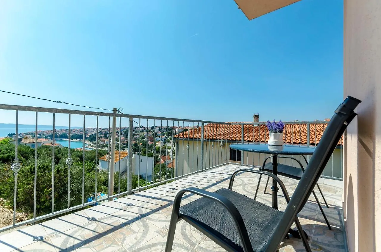 Apartment Apartmani Lorena Okrug Gornji