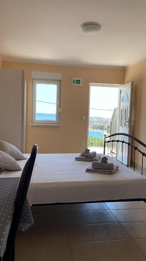 Apartmani Lorena Okrug Gornji Croatia